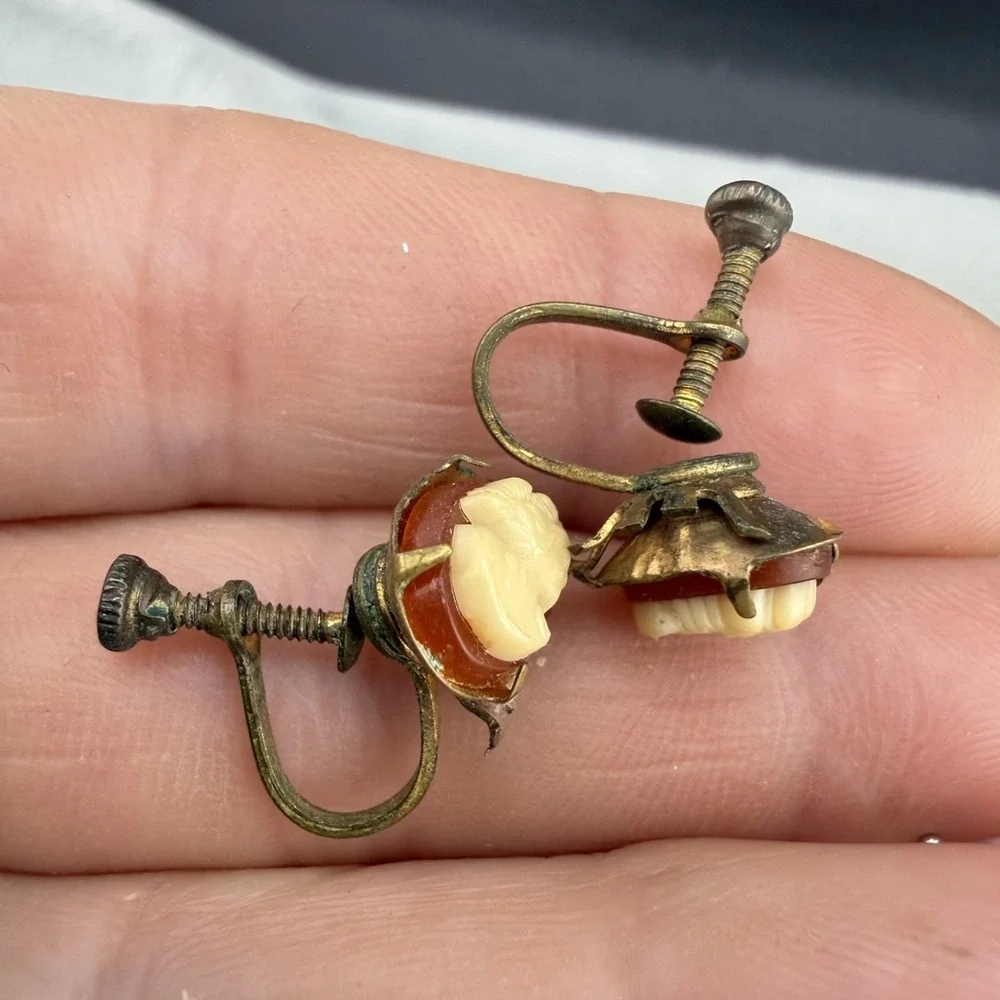 Vintage Cameo Pendant Earrings‎ Lot Screw Back Pierced Gold Tone